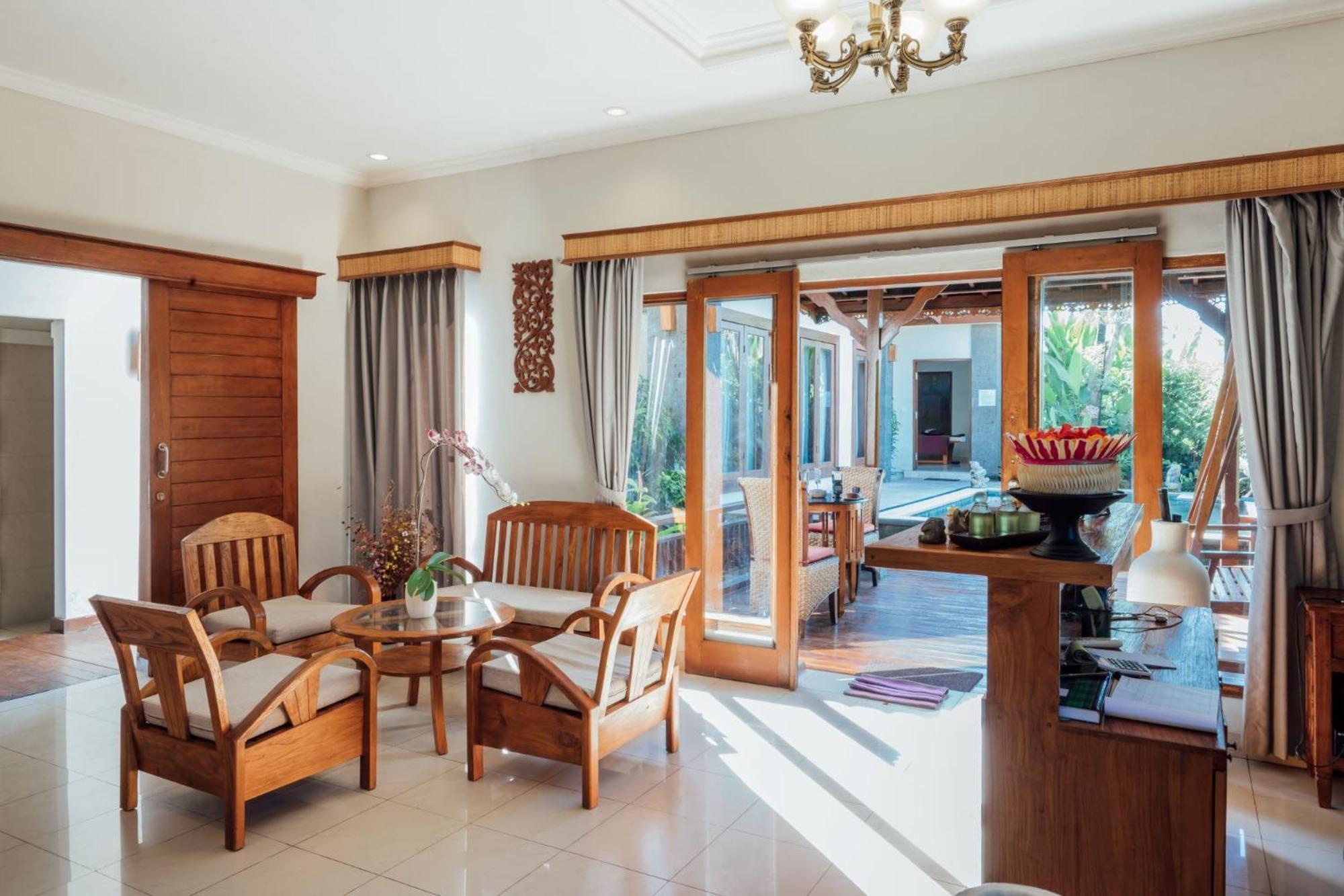 Desa Swan Villas & Spa, Keramas Exterior photo